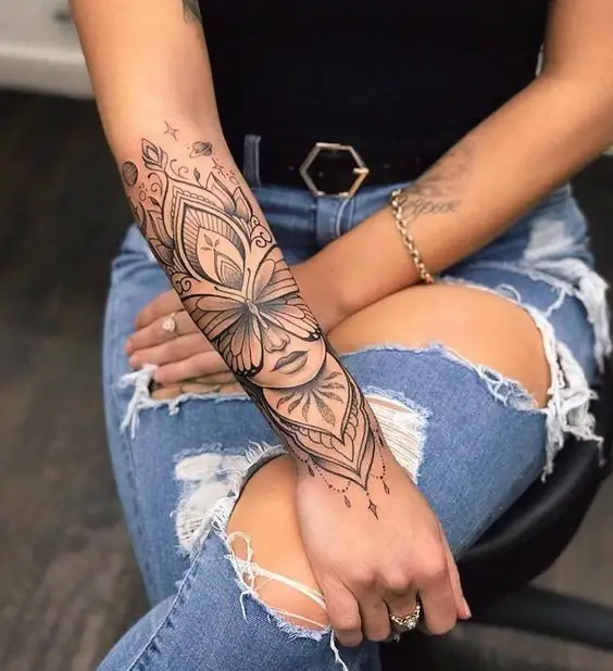 Inking Elegance: The Best Forearm Tattoos for a Girly Touch